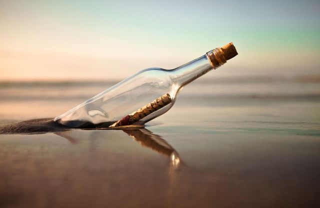 Une bouteille à la mer jetée par une Américaine retrouvée au large de la Gironde 